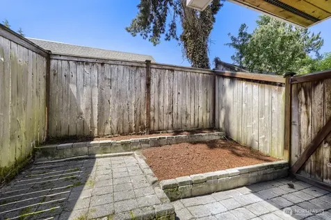 9519 8th Avenue NW Seattle WA 98117