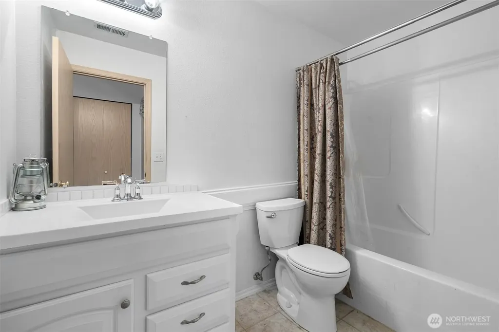 6937 Jericho Ln SW Olympia WA 98512