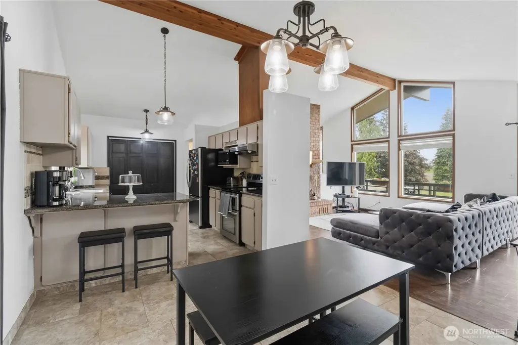 209 Curtis Drive Longview WA 98632