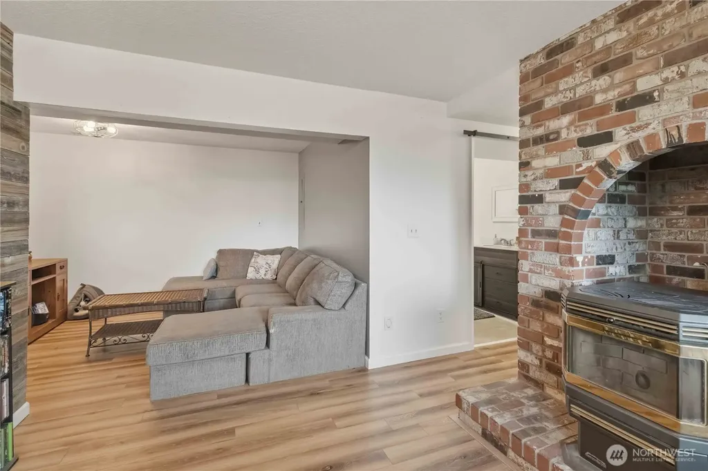 209 Curtis Drive Longview WA 98632