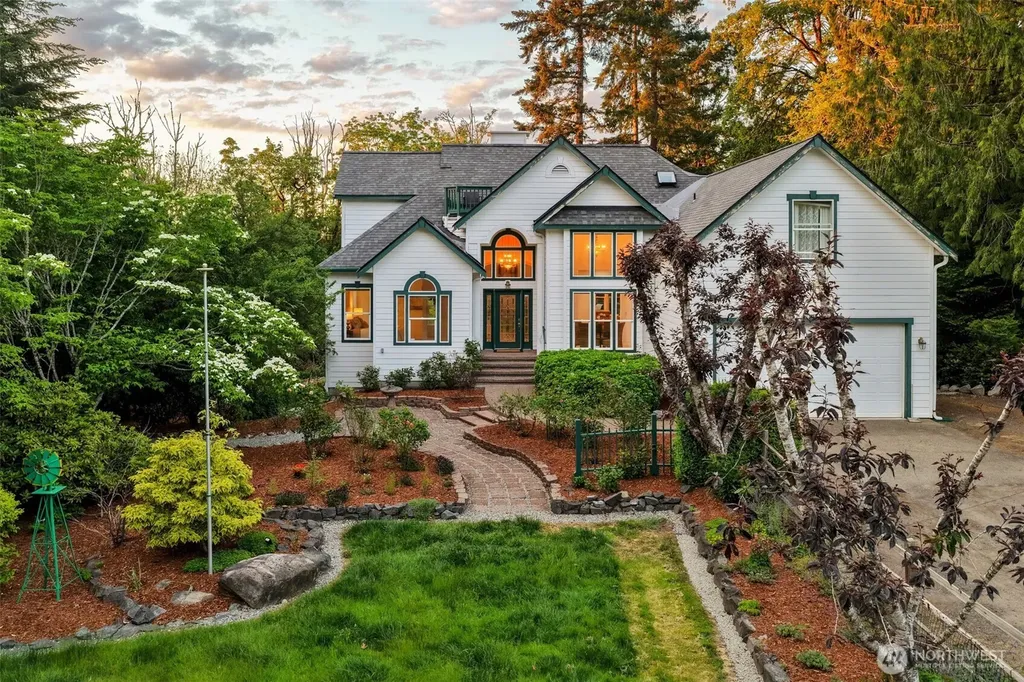 5663 SE Forest Haven Lane Port Orchard WA 98366