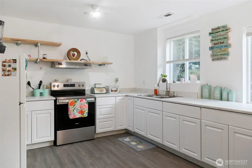 5663 SE Forest Haven Lane Port Orchard WA 98366