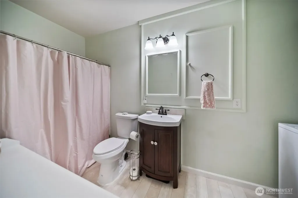 5663 SE Forest Haven Lane Port Orchard WA 98366