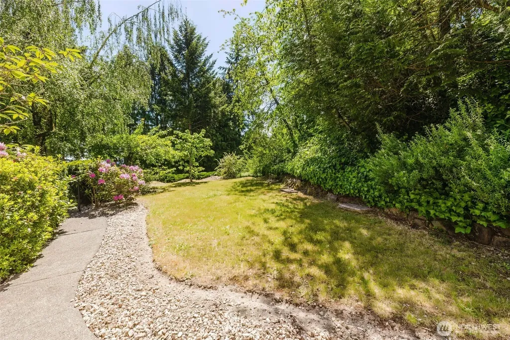4958 NW Eldorado Boulevard Bremerton WA 98312