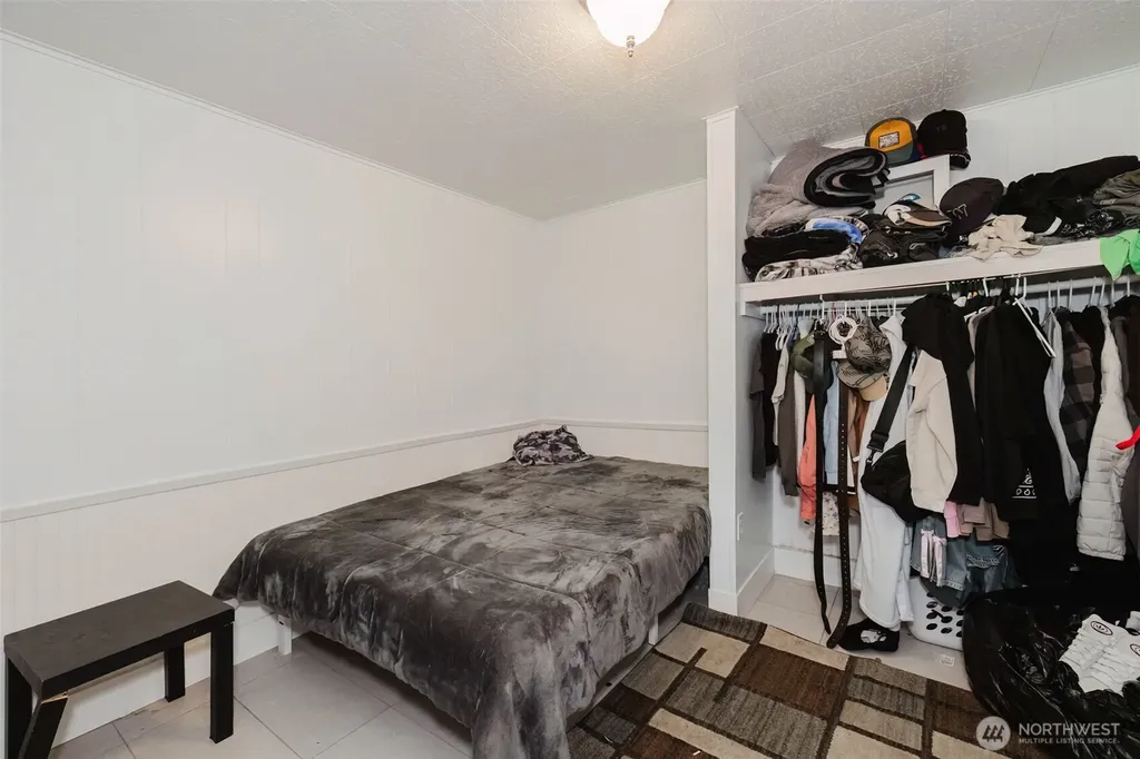4958 NW Eldorado Boulevard Bremerton WA 98312