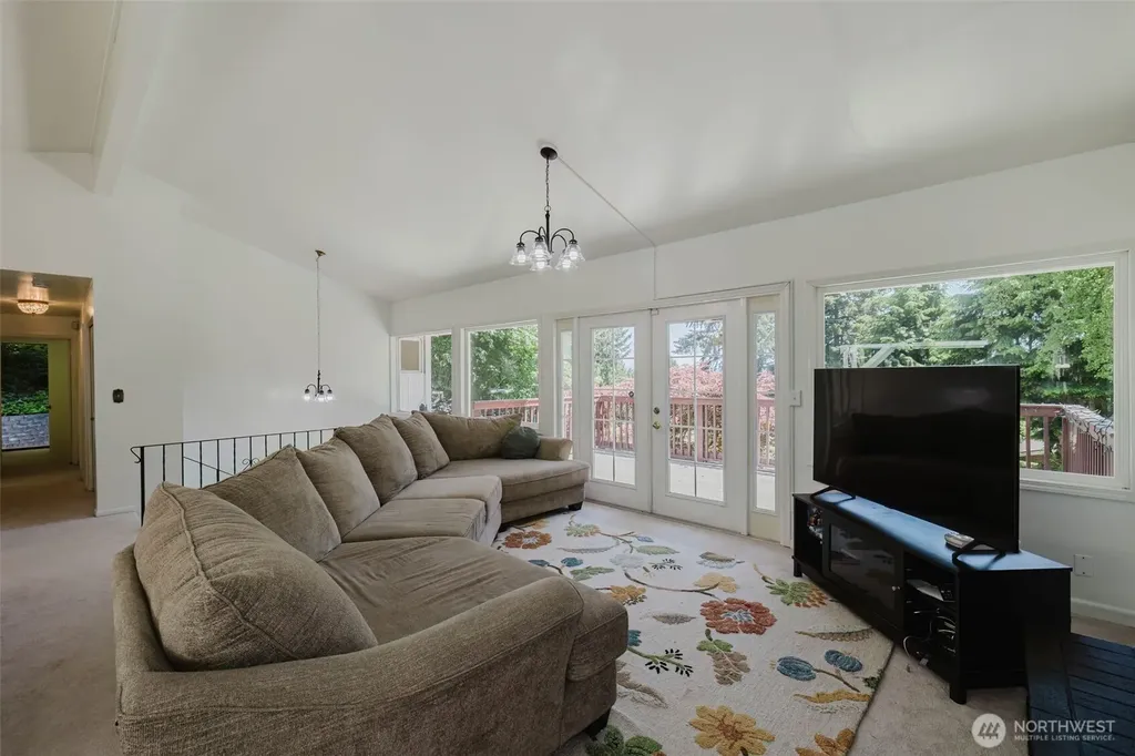 4958 NW Eldorado Boulevard Bremerton WA 98312