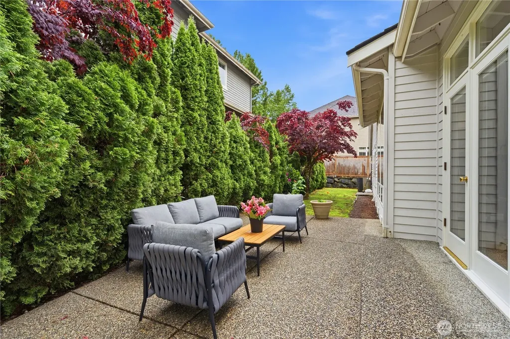 804 197th Ave SE Sammamish WA 98075