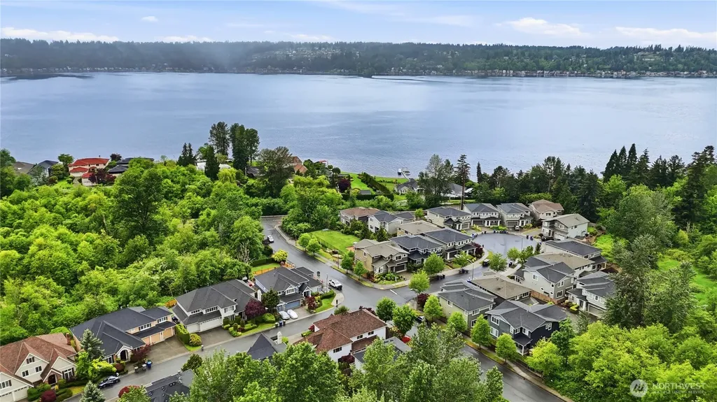 804 197th Ave SE Sammamish WA 98075