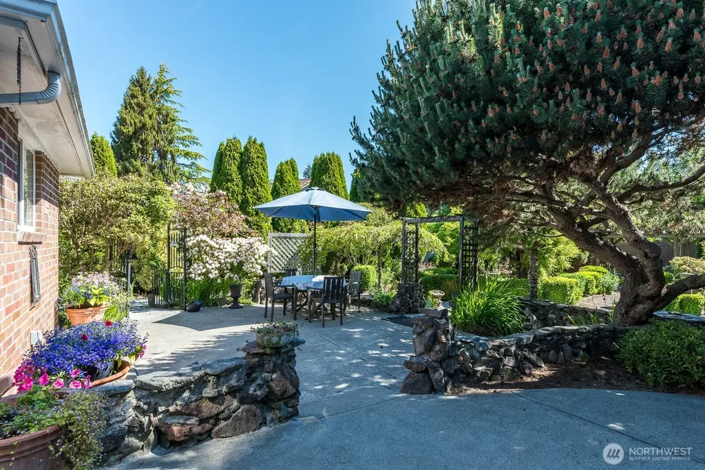 631 Giltner Lane Edmonds WA 98020