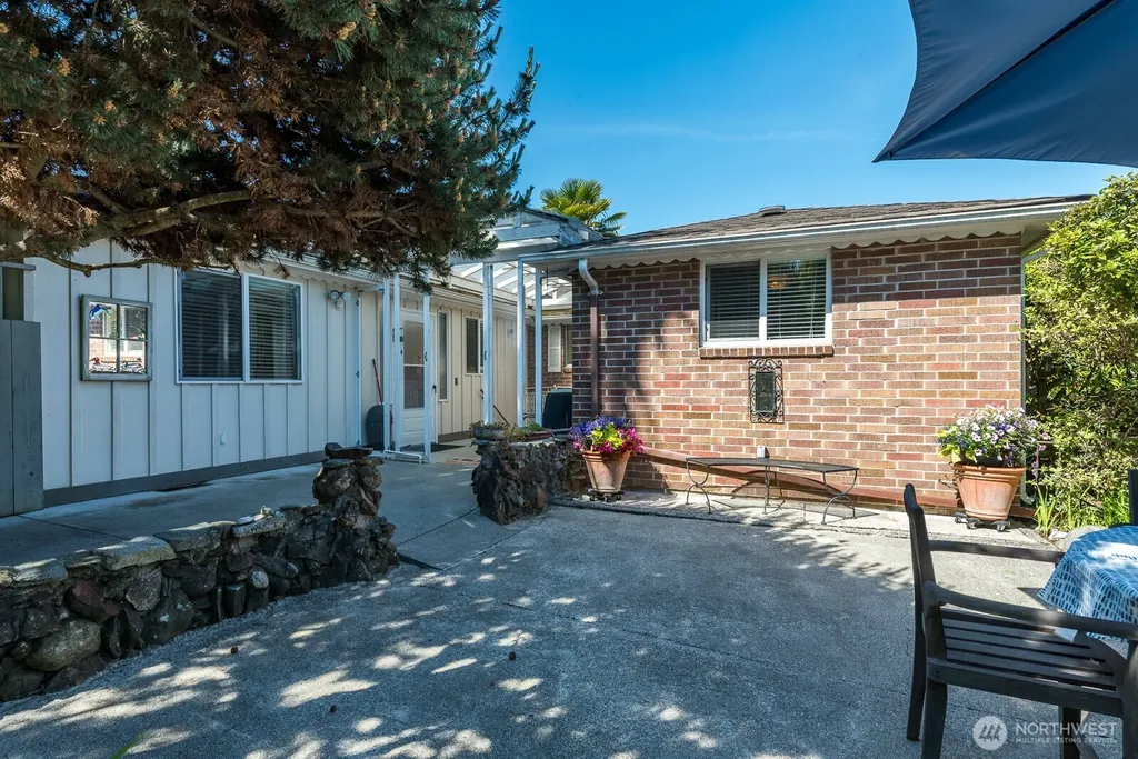 631 Giltner Lane Edmonds WA 98020
