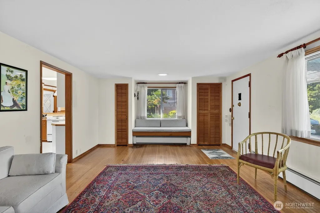 631 Giltner Lane Edmonds WA 98020