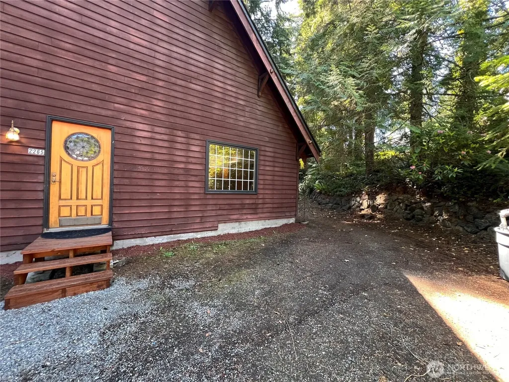 2265 NE 177 Street Shoreline WA 98155