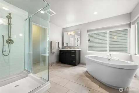 22326 2nd Place SE Bothell WA 98021
