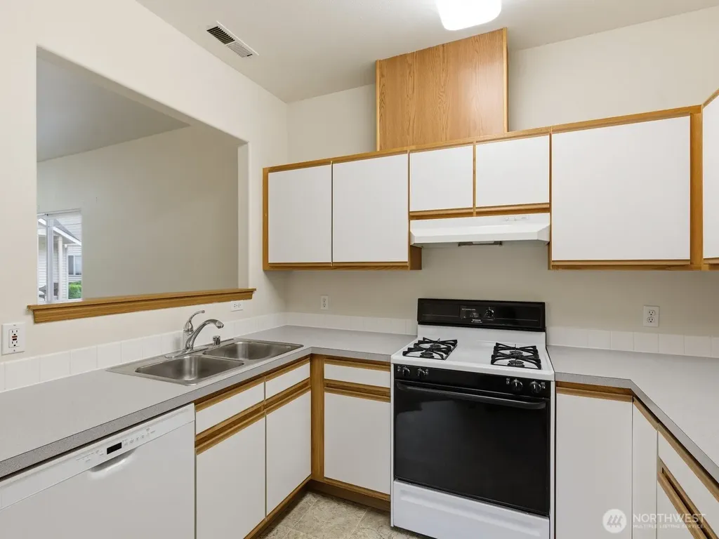 323 N Laventure Road Mount Vernon WA 98273