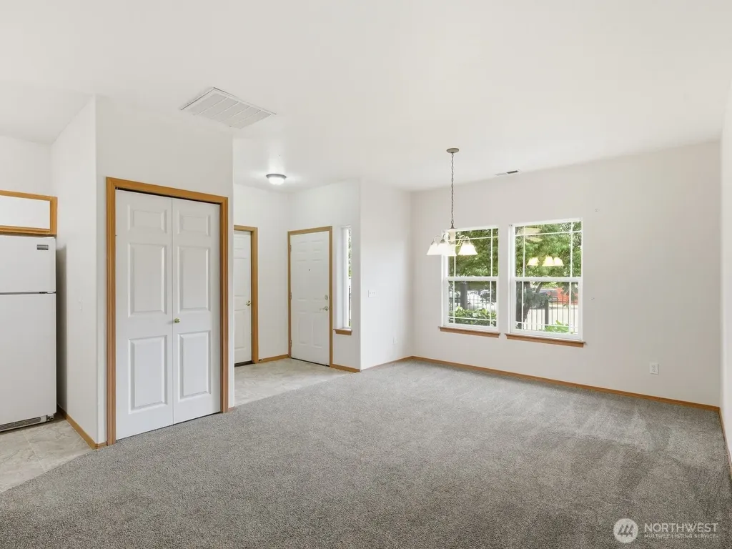 323 N Laventure Road Mount Vernon WA 98273