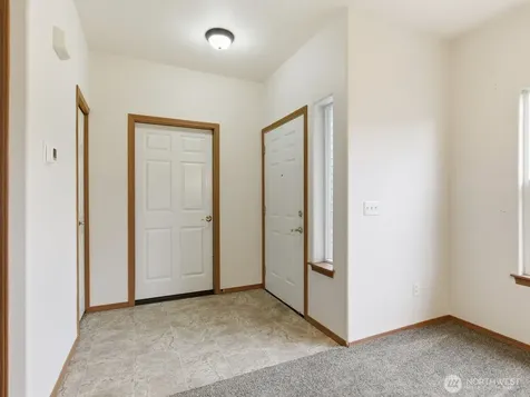 323 N Laventure Road Mount Vernon WA 98273