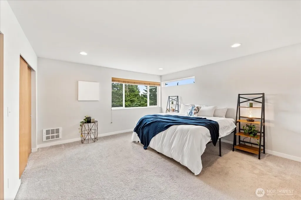 12418 2nd Place SW Burien WA 98146