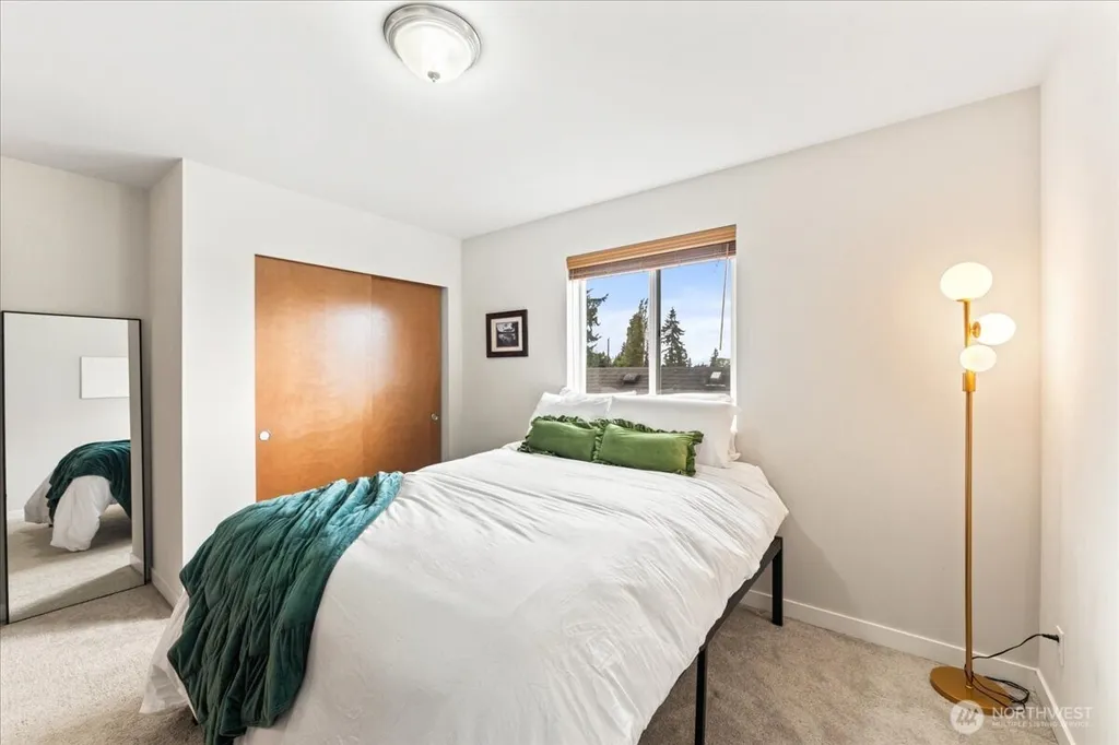 12418 2nd Place SW Burien WA 98146