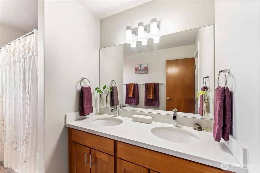 12418 2nd Place SW Burien WA 98146