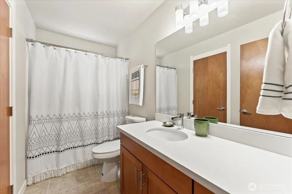 12418 2nd Place SW Burien WA 98146