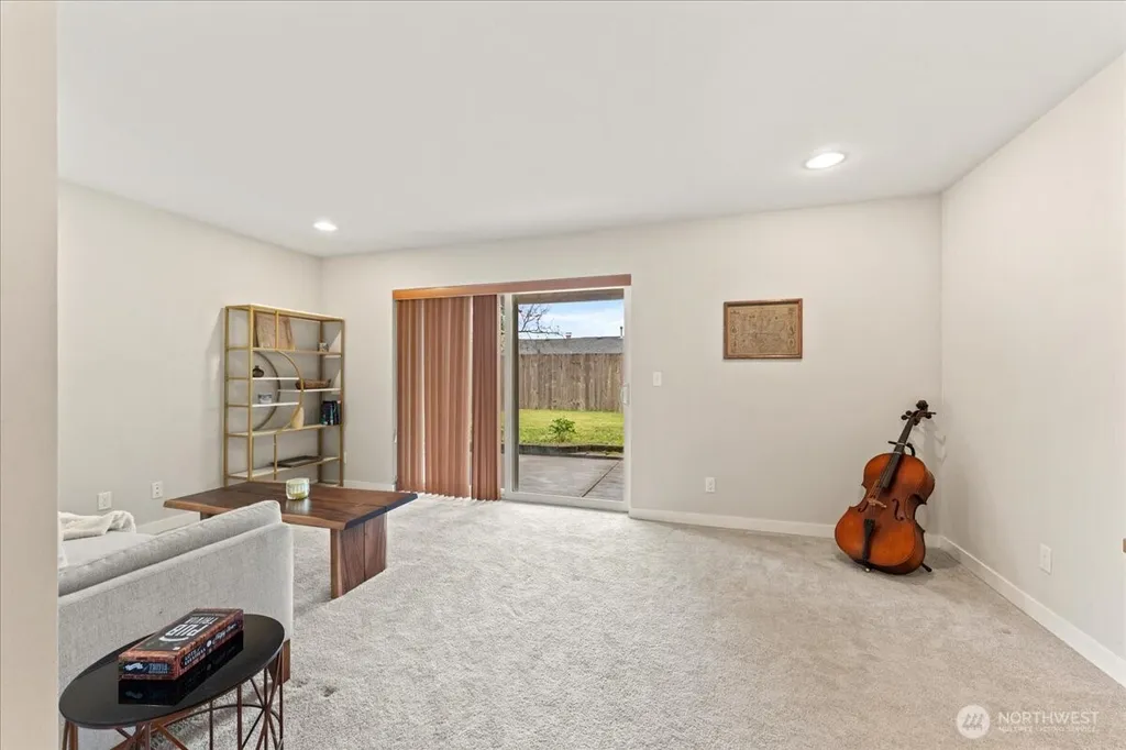 12418 2nd Place SW Burien WA 98146