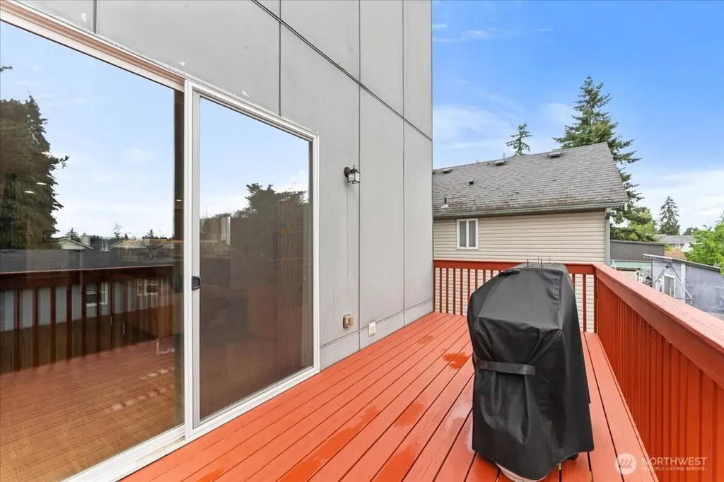 12418 2nd Place SW Burien WA 98146