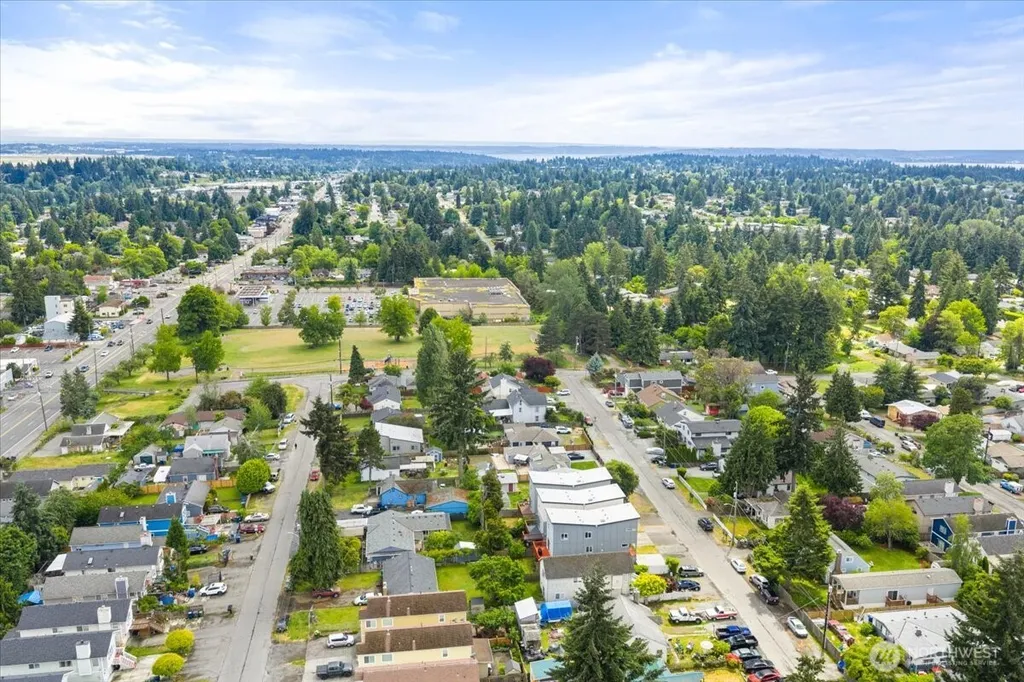 12418 2nd Place SW Burien WA 98146