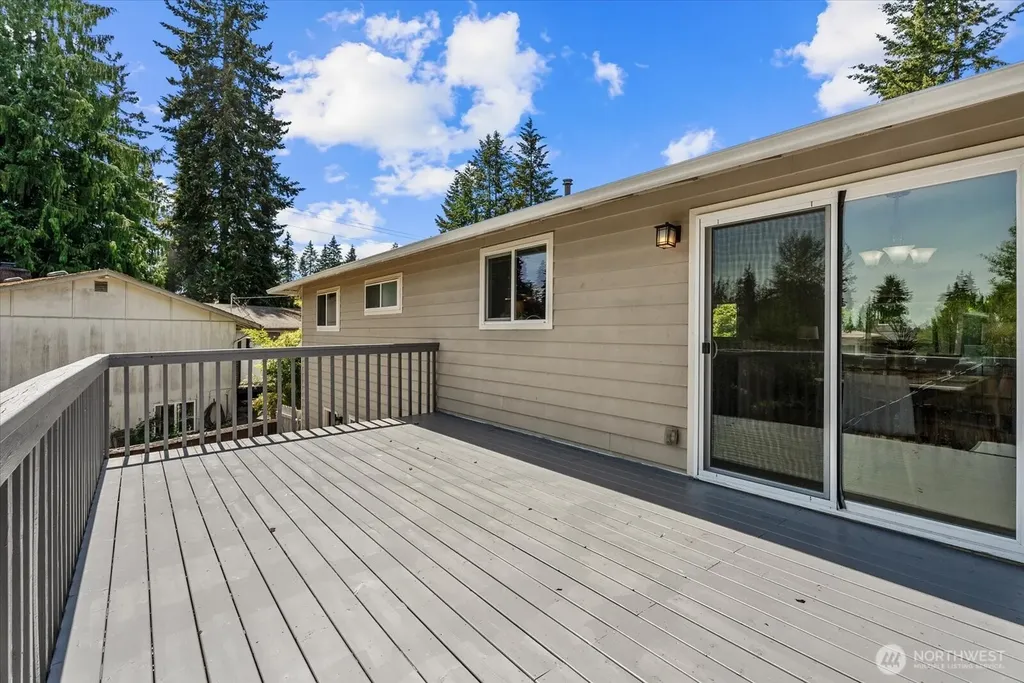 18711 64th Avenue W Lynnwood WA 98037