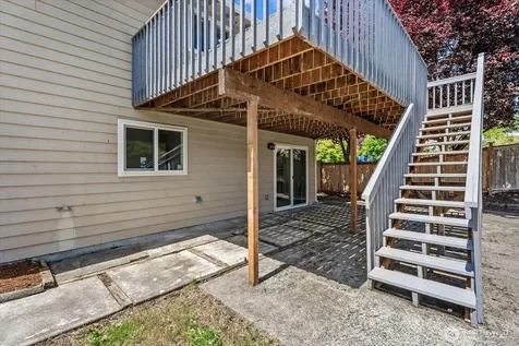 18711 64th Avenue W Lynnwood WA 98037