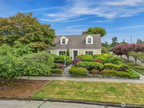 4122 N 11th Street Tacoma WA 98406