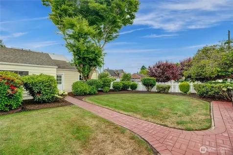 4122 N 11th Street Tacoma WA 98406