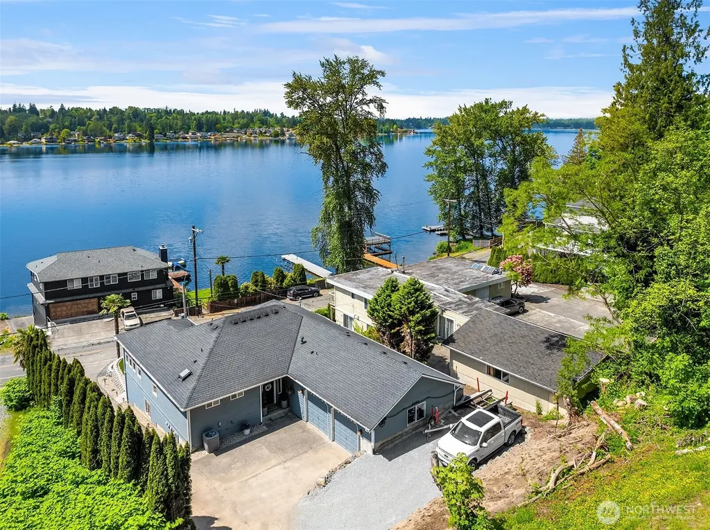 418 S Lake Stevens Road Lake Stevens WA 98258