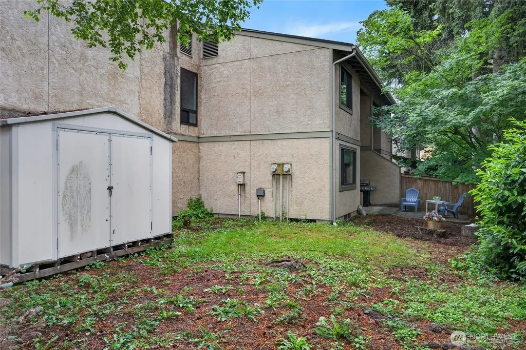 10037 NE 138th Place Kirkland WA 98034
