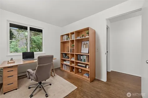 10037 NE 138th Place Kirkland WA 98034