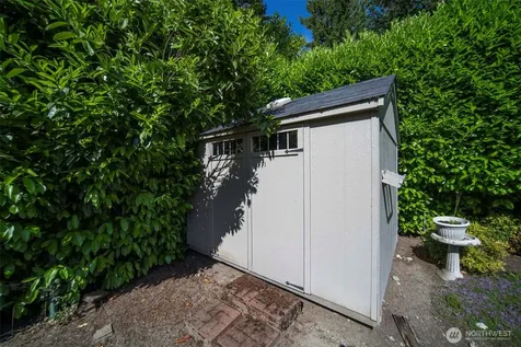 17452 NE 12th Street Bellevue WA 98008