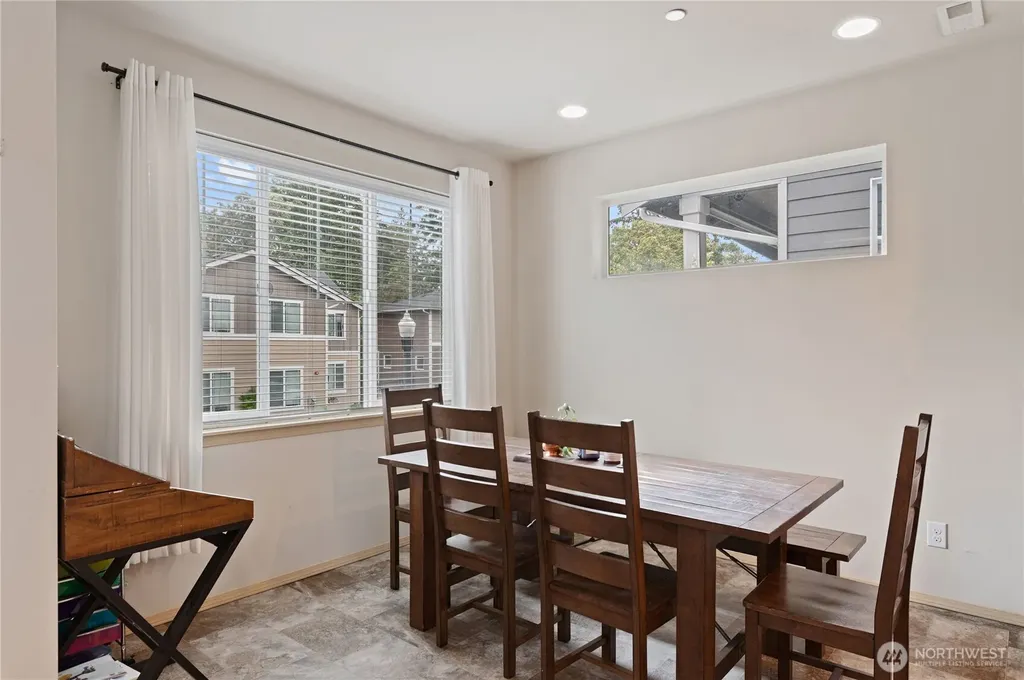 2440 Seringa Avenue Bremerton WA 98310