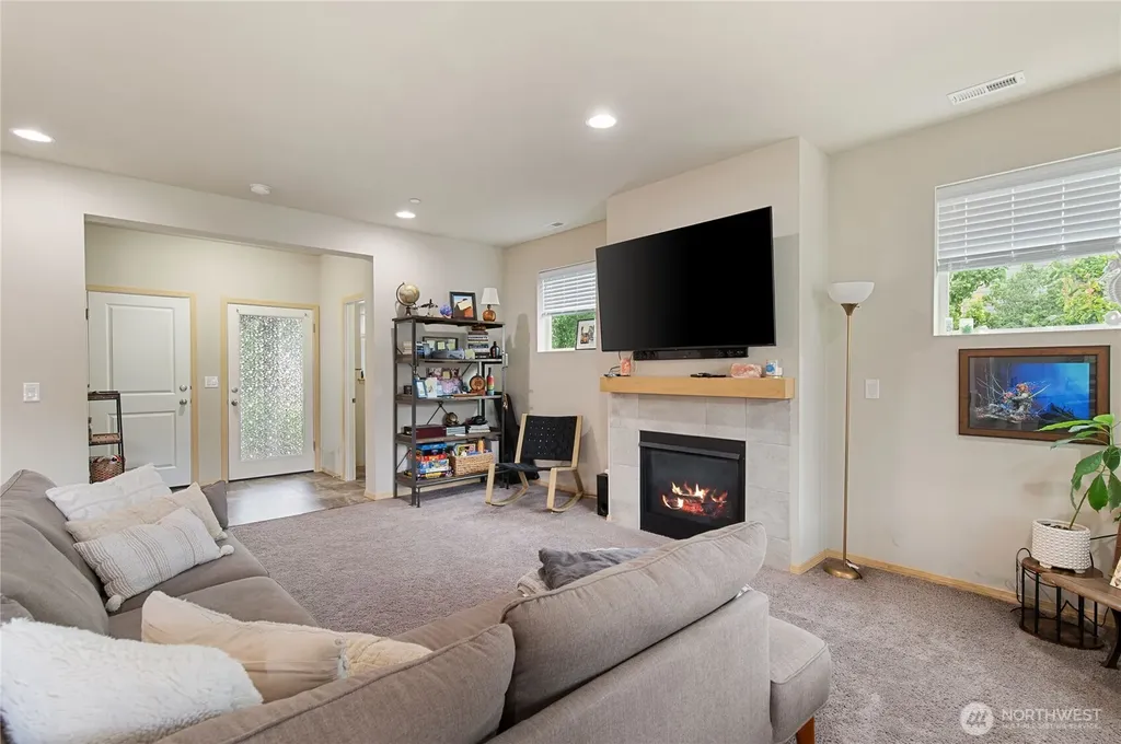2440 Seringa Avenue Bremerton WA 98310