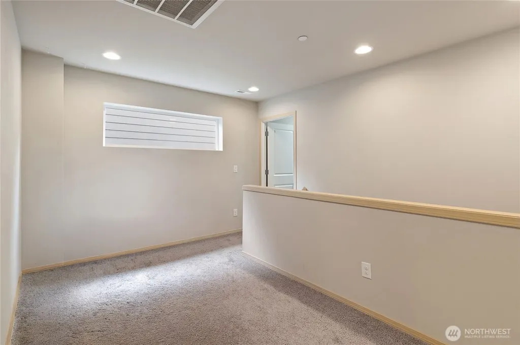 2440 Seringa Avenue Bremerton WA 98310