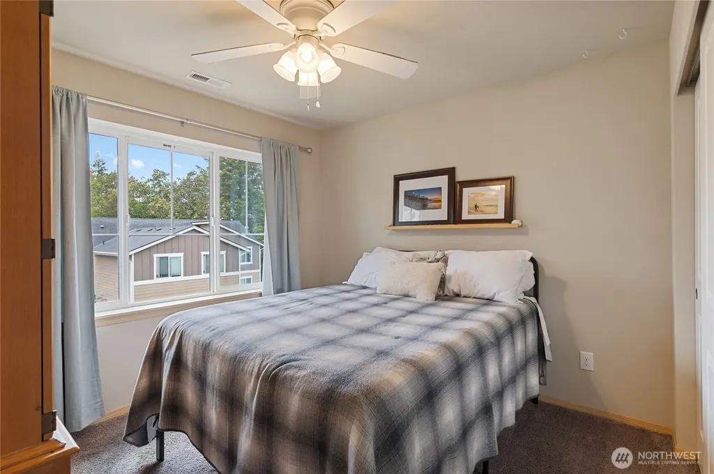 2440 Seringa Avenue Bremerton WA 98310