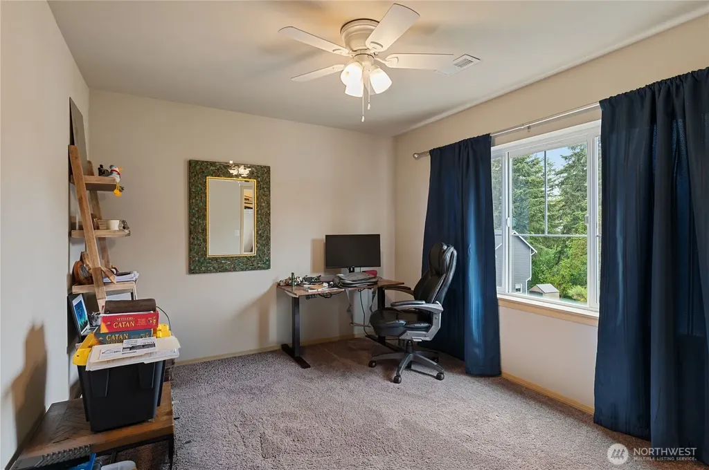 2440 Seringa Avenue Bremerton WA 98310