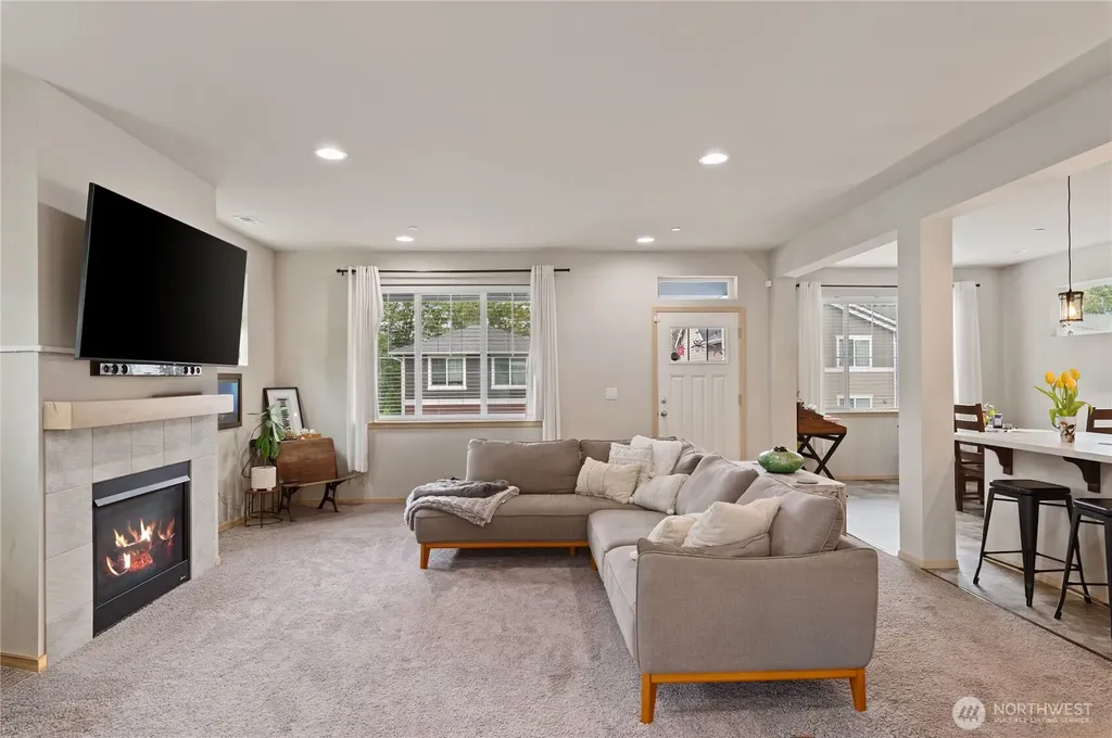 2440 Seringa Avenue Bremerton WA 98310