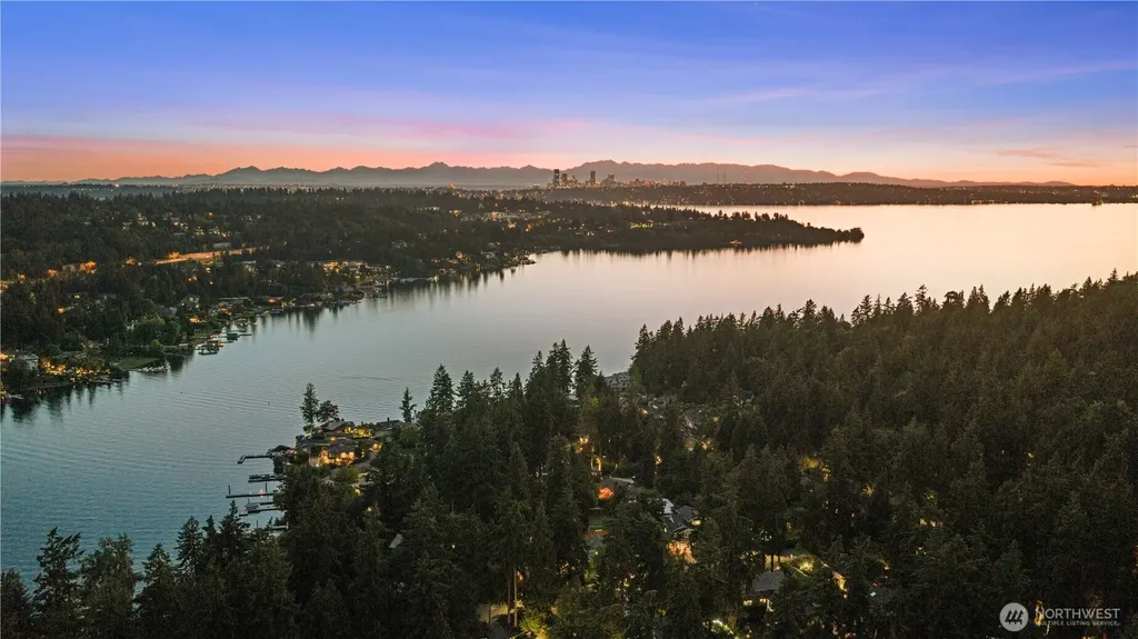 10668 SE 32nd Street Bellevue WA 98004