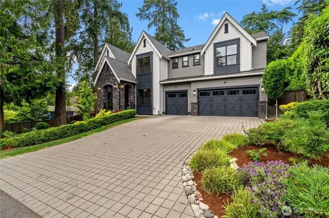 10668 SE 32nd Street Bellevue WA 98004