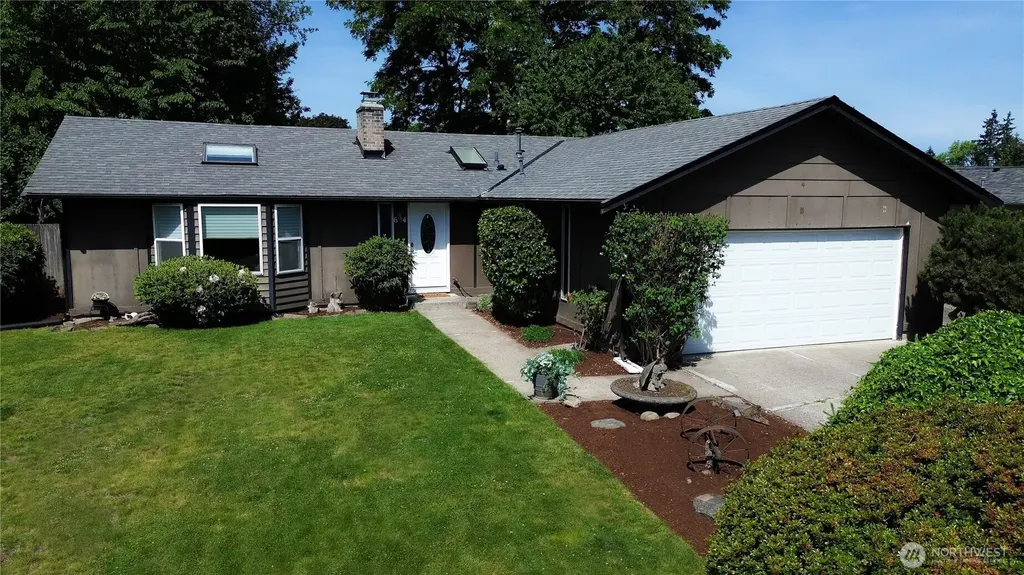 604 23rd Street NW Puyallup WA 98371