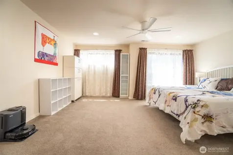 5852 S 326th Court Auburn WA 98001