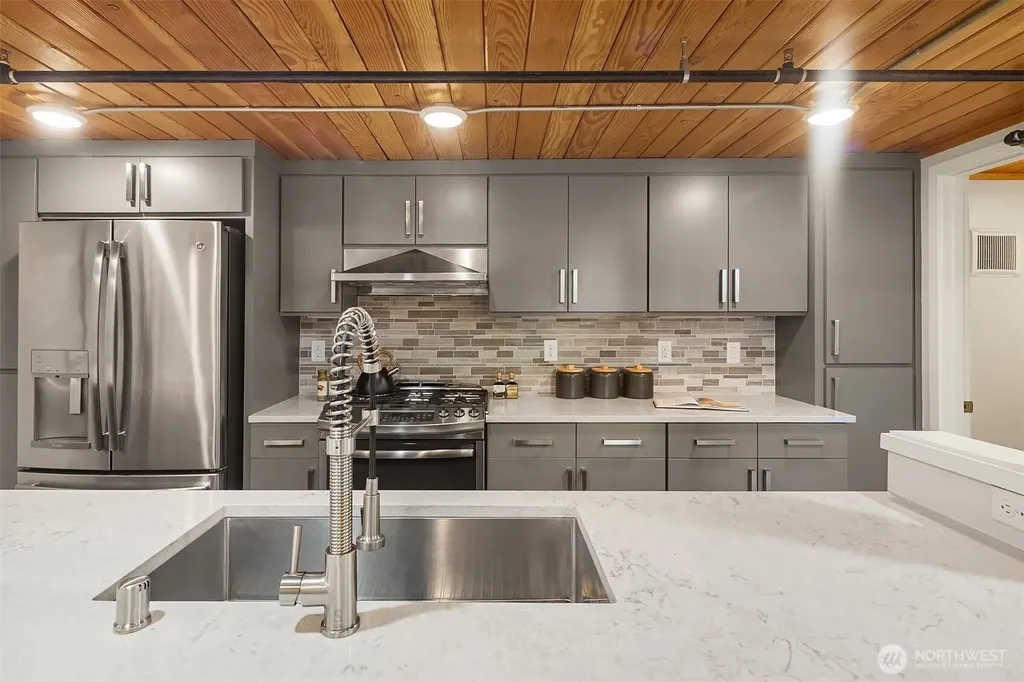 3298 NE 65th Street Seattle WA 98115
