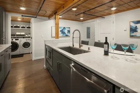 3298 NE 65th Street Seattle WA 98115