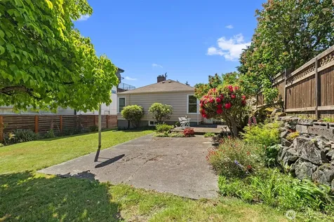 912 N 90th Street Seattle WA 98103