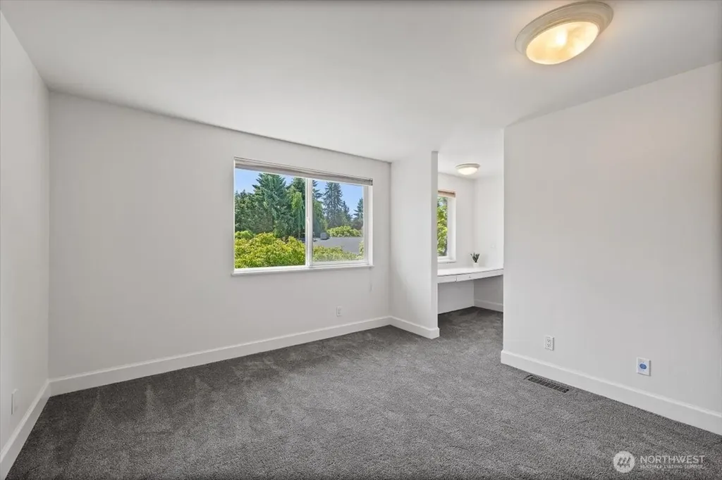 8510 SE 72nd Street Mercer Island WA 98040