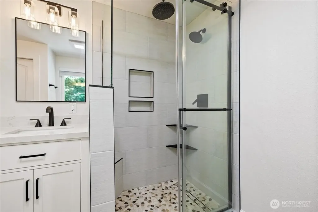 8510 SE 72nd Street Mercer Island WA 98040